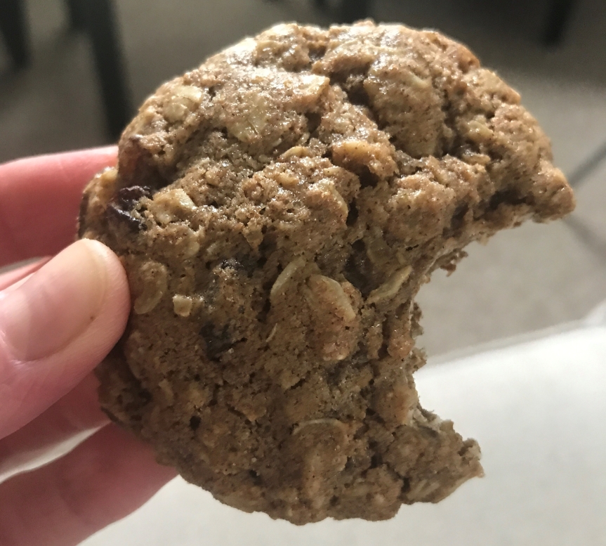 Bea's Oatmeal Raisin Cookies